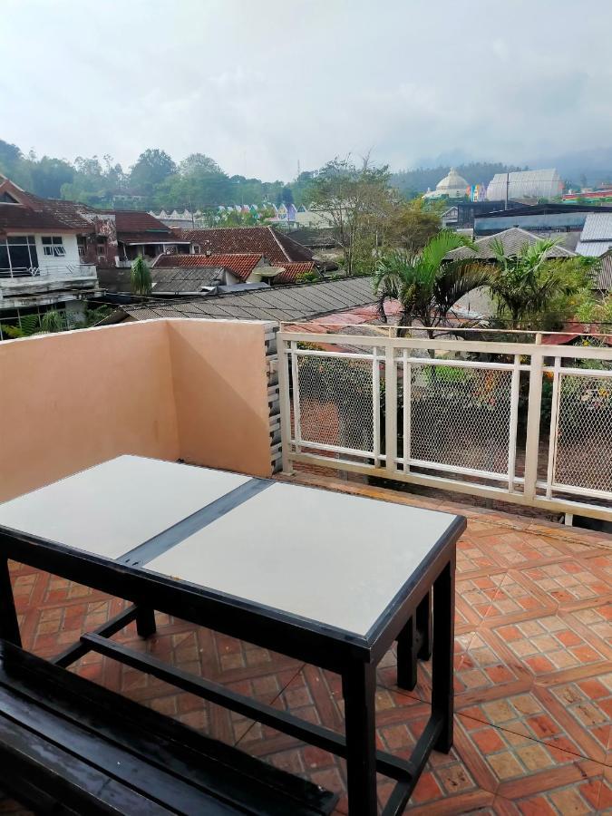 Villa keluarga Pandansari Malang Bagian luar foto